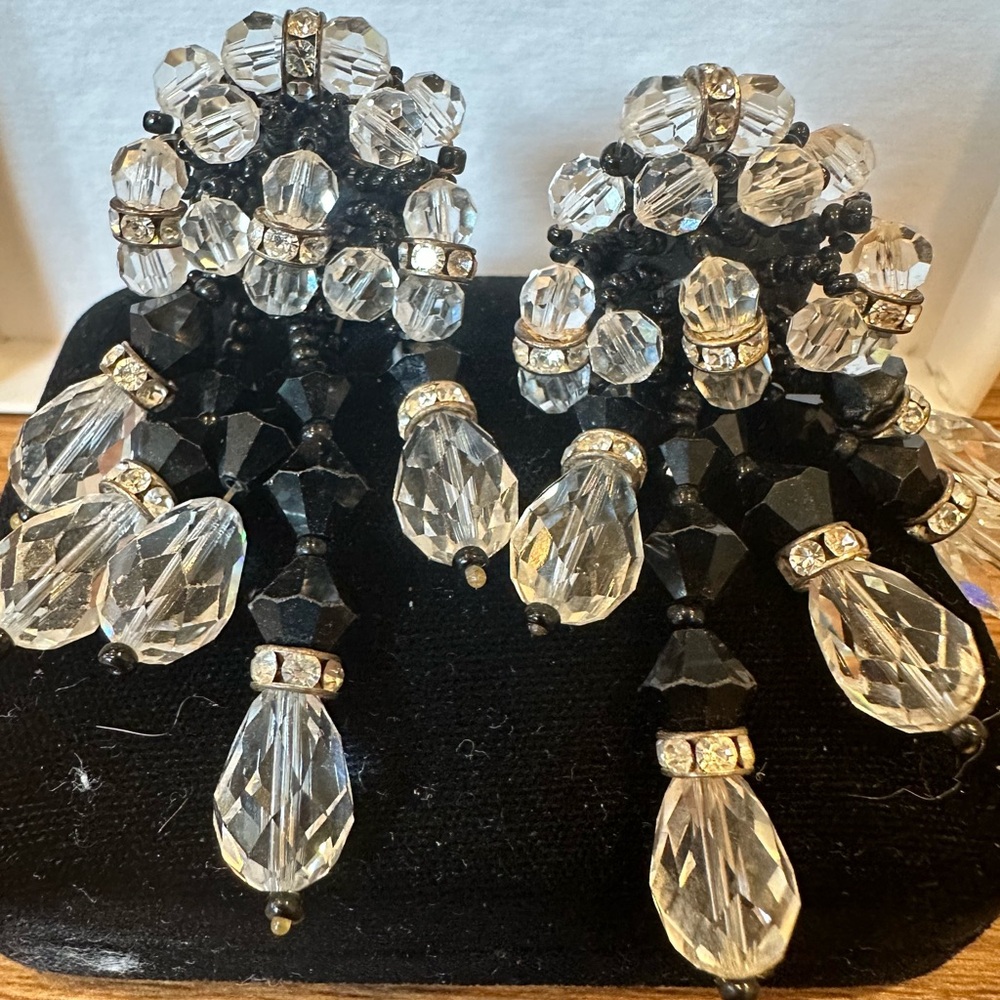 Chandelier style clip on earrings